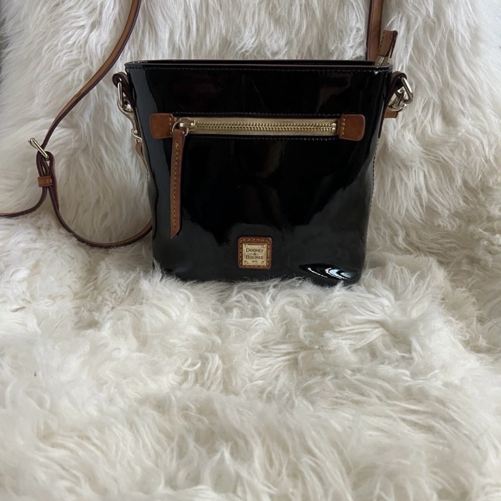 Dooney Bourke Black Patent Leather Convertible Satchel/Shoulder Crossbody Bag